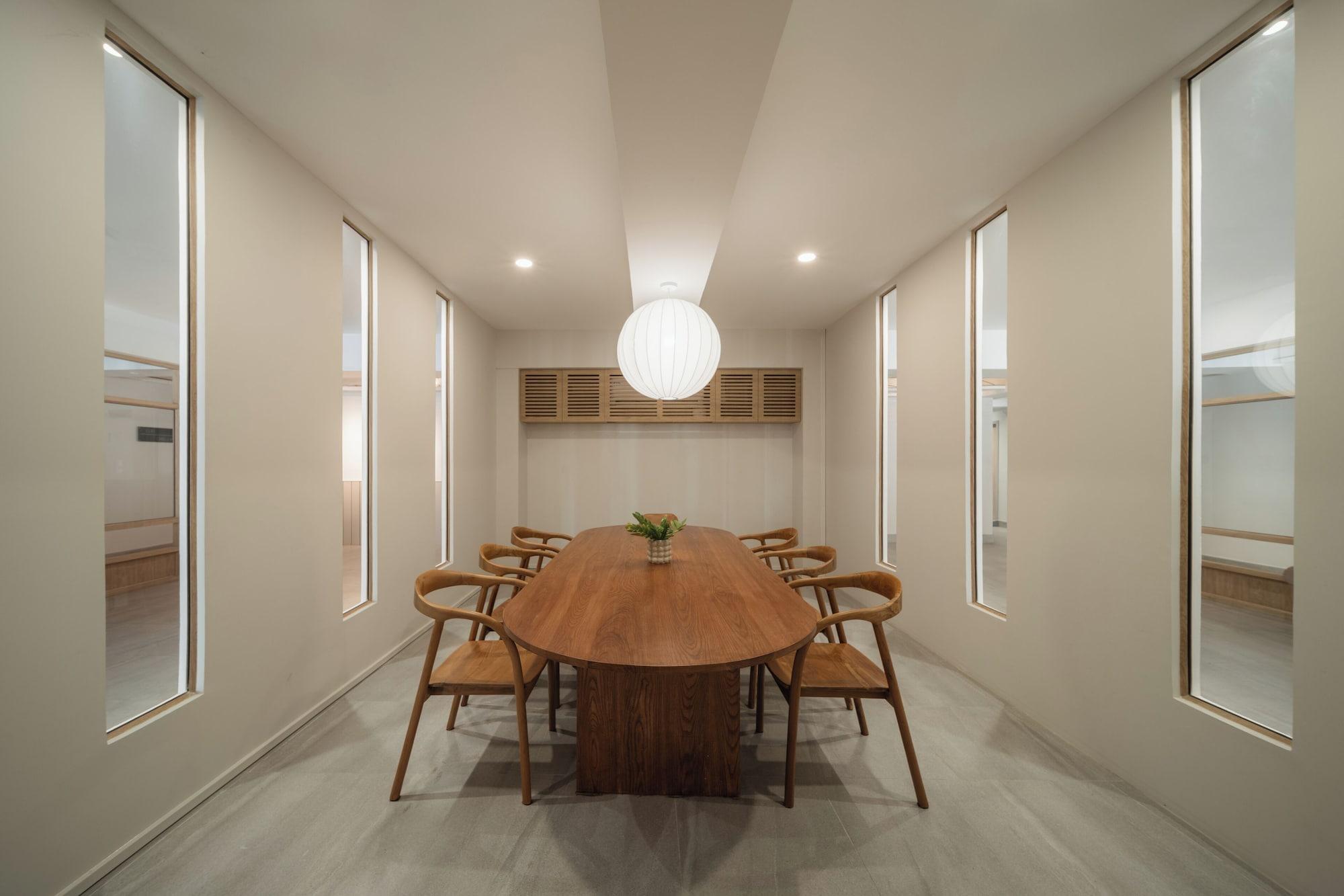 Vista Lobby Mintara Hotel