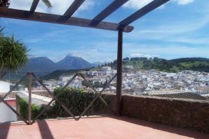 Alquiler Vacacional - Sierra de Grazalema, 2-6 people, town center, pool, garden, wifi.