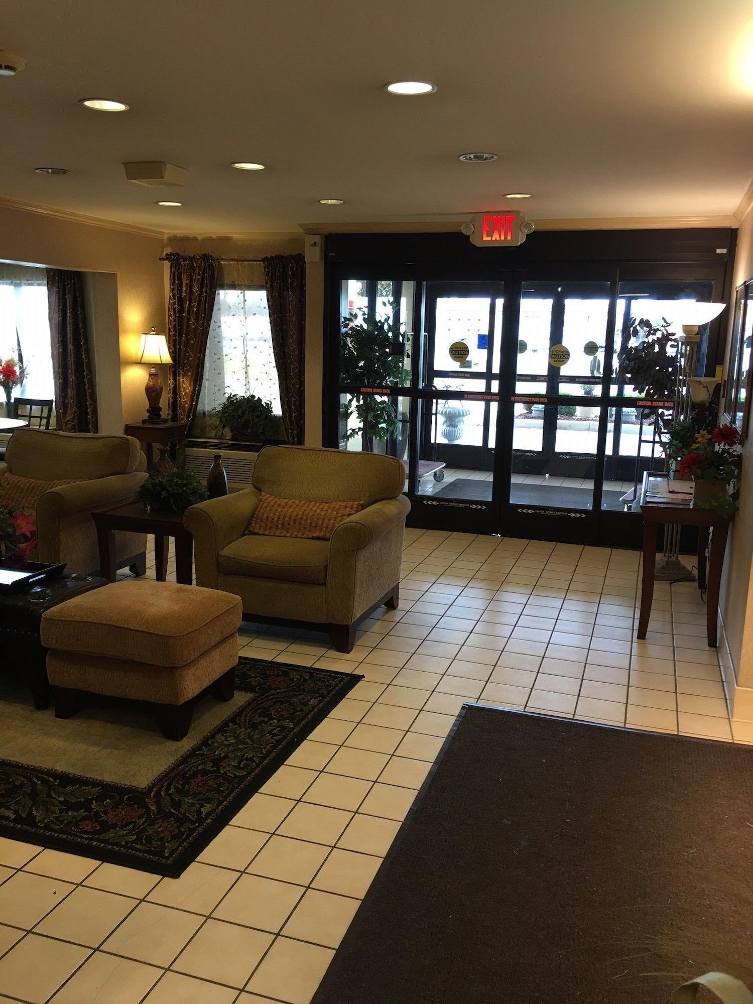 Vista Lobby Baymont by Wyndham Paducah