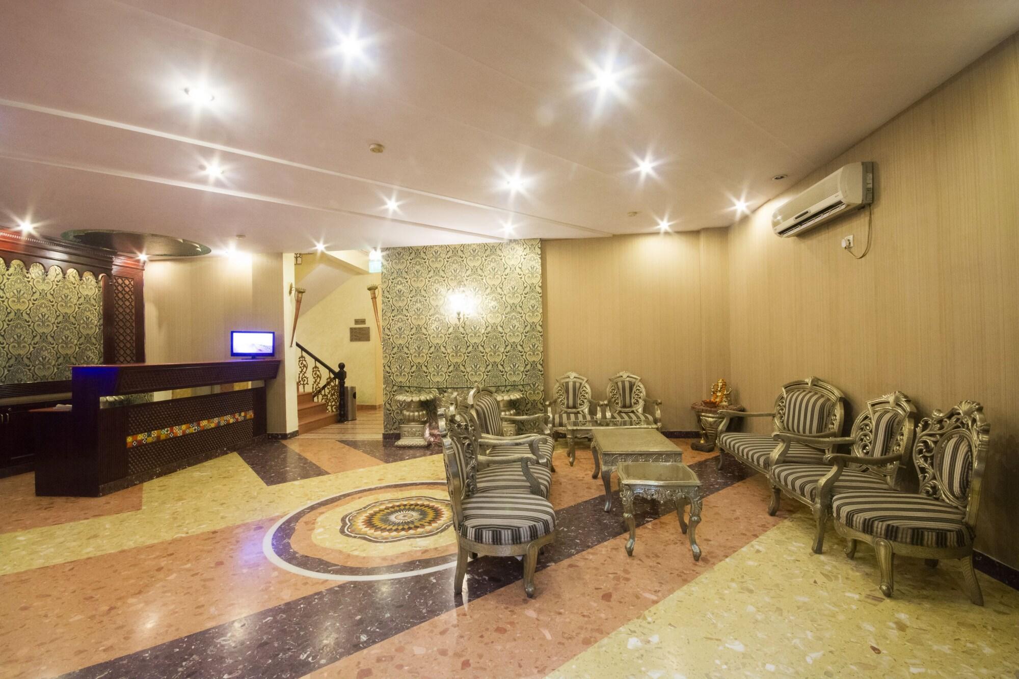Vista Lobby Siris 18