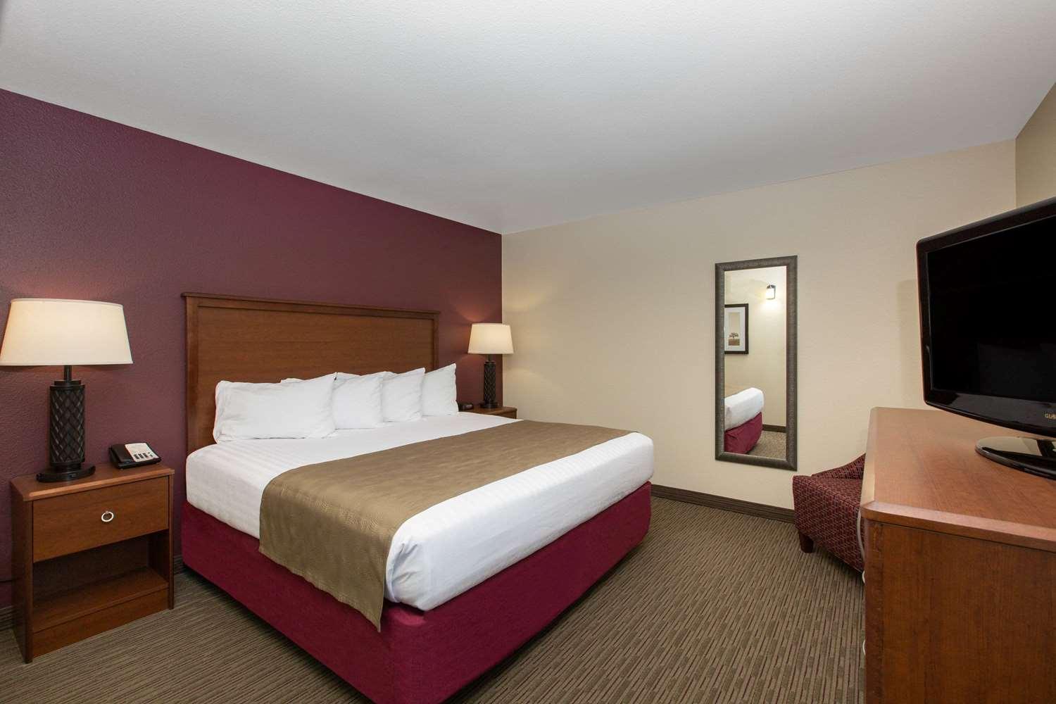 Habitación AmericInn by Wyndham Merrill