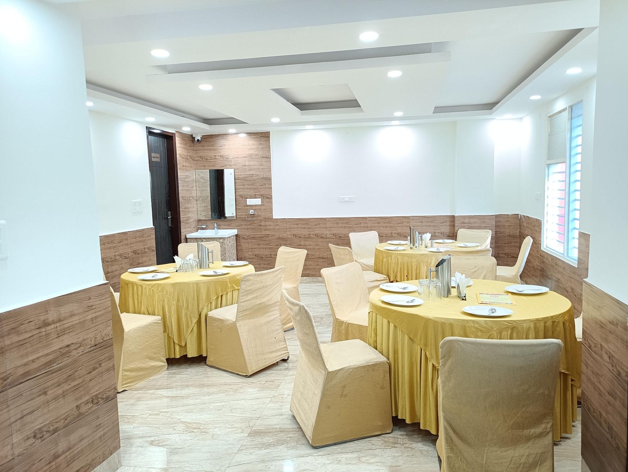 Sala de Reuniones Airport Hotel Shivaka Inn