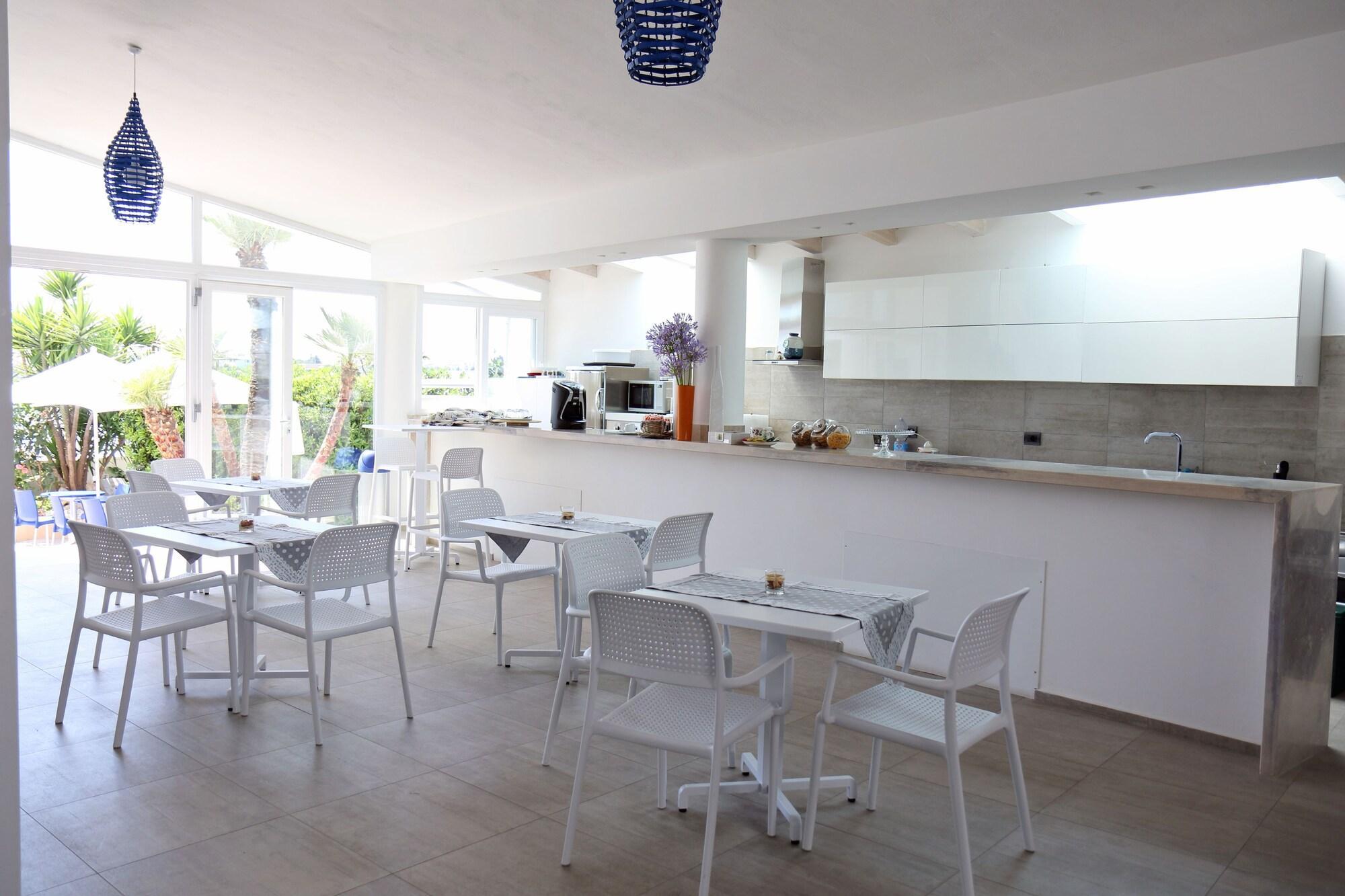 Bar/Salón La Bella Trani Suites And B B