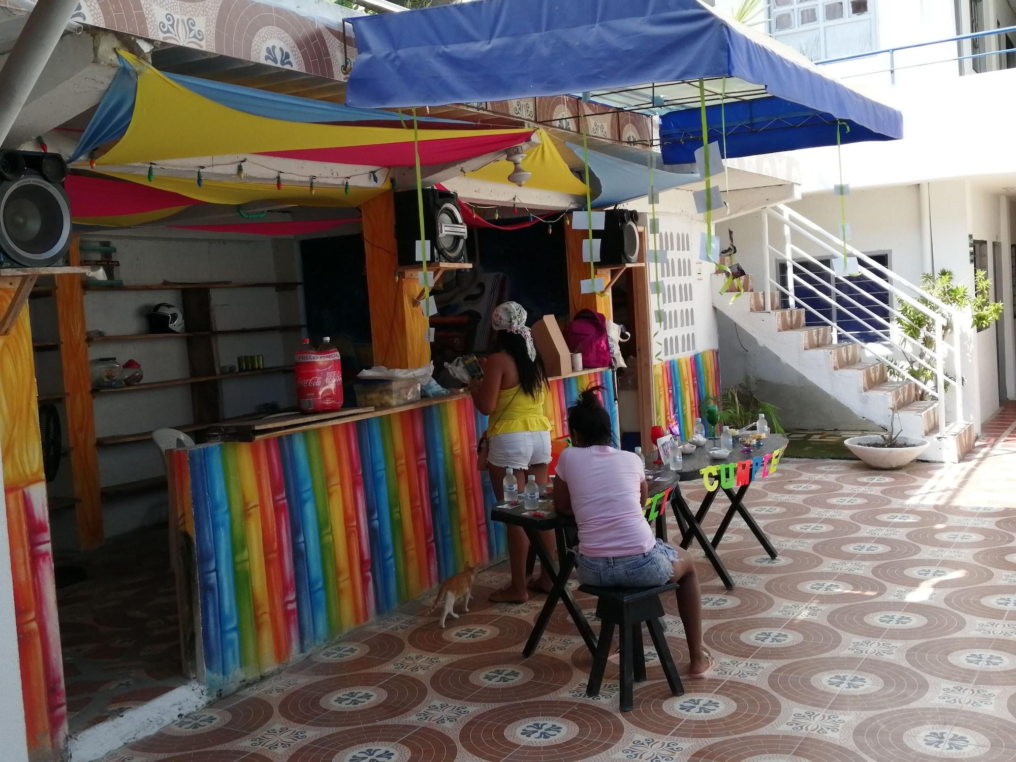 Bar/Salón Hotel cabañas de Tolú