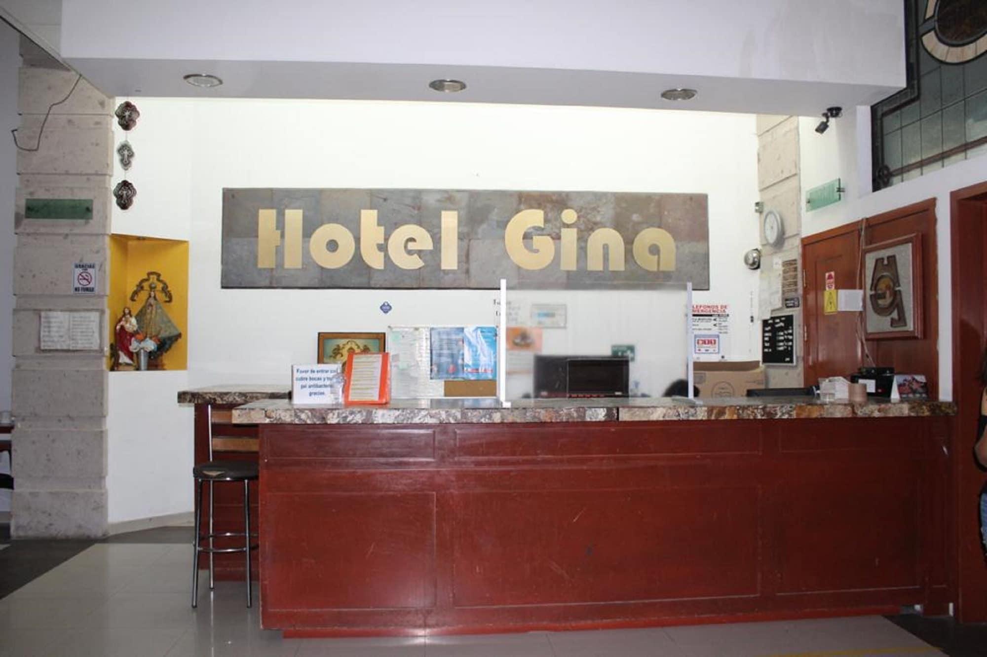 Vista Lobby Hotel Gina