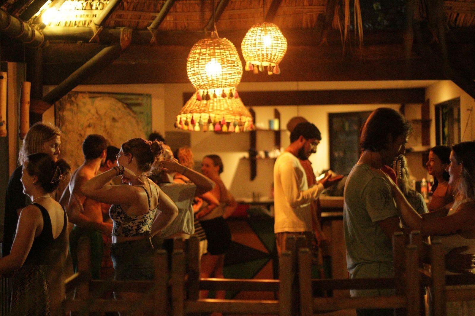 Bar/Salón Experiencia H