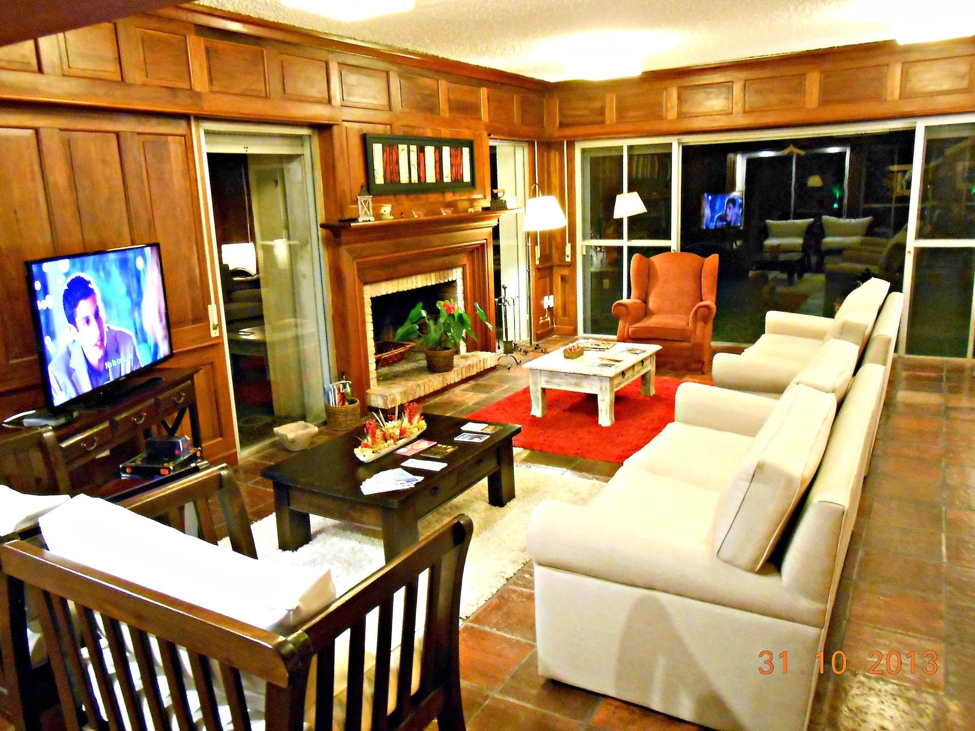 Vista Lobby Petit Château Hotel Boutique