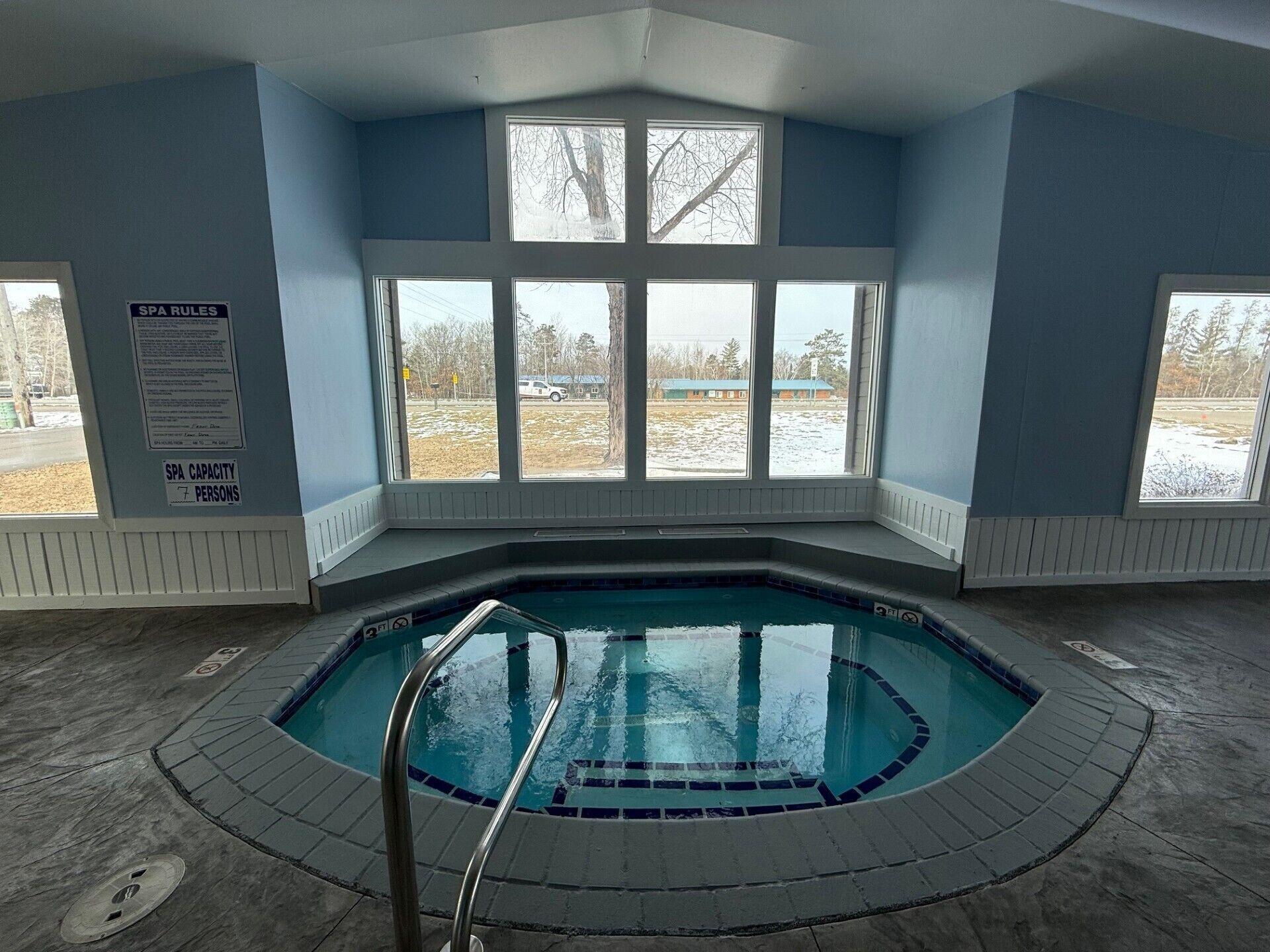 Spa Nisswa Hotel and Suites