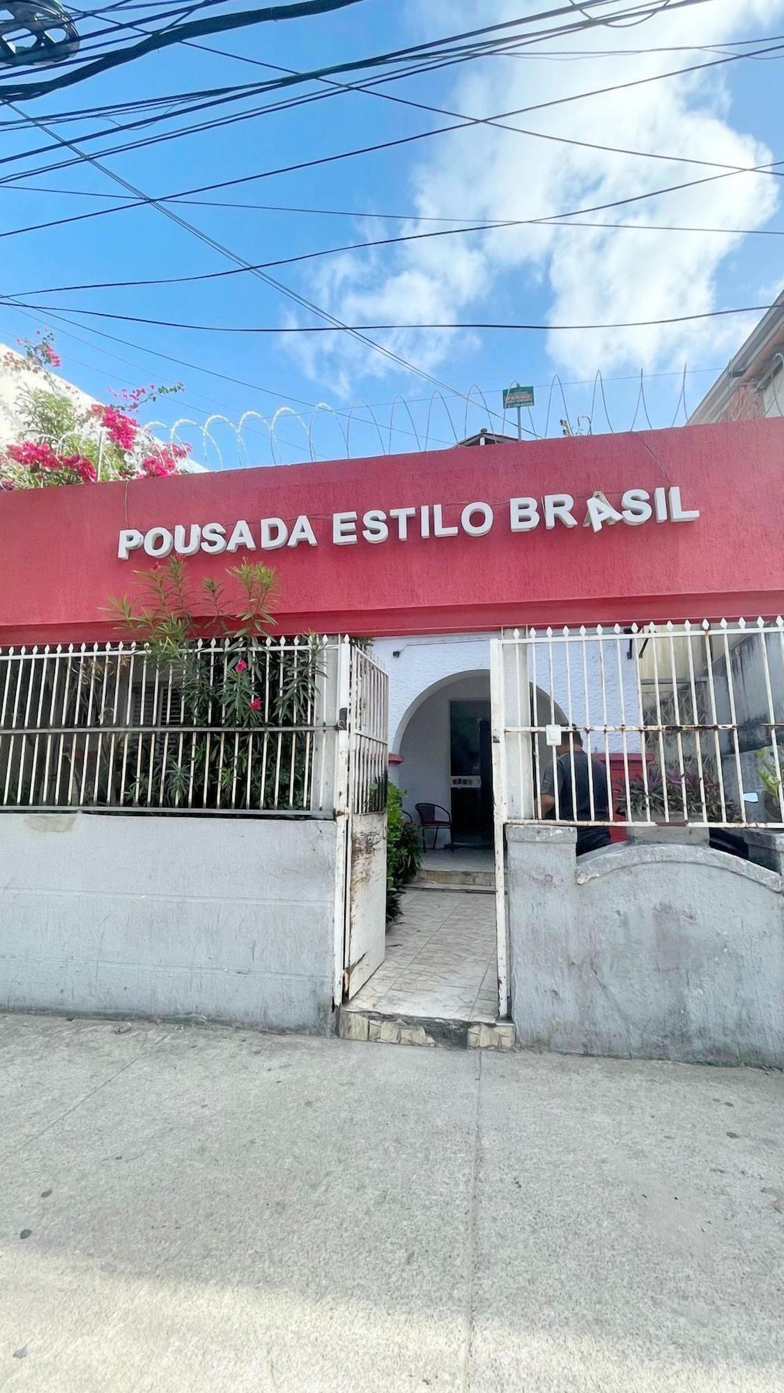 Vista Exterior Pousada Estilo Brasil
