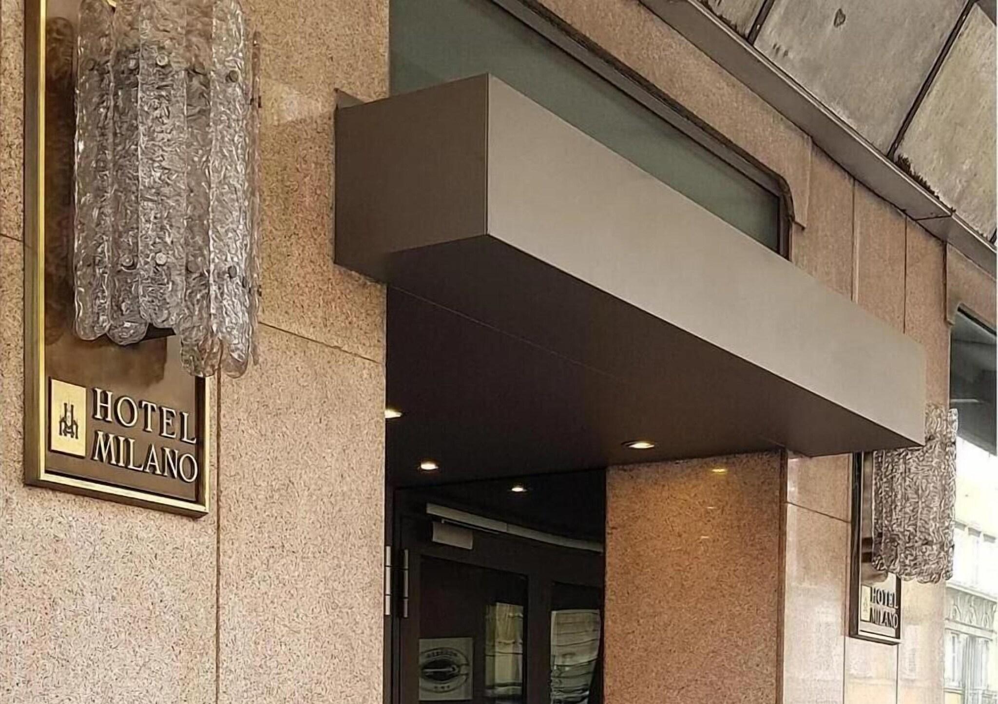 Vista Exterior Hotel Milano