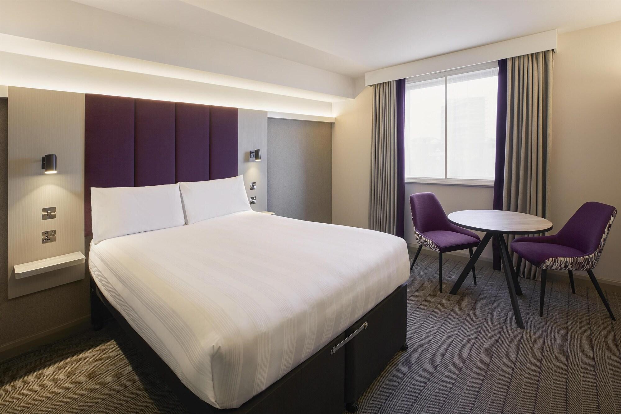 Habitación Premier Inn Portsmouth - Havant