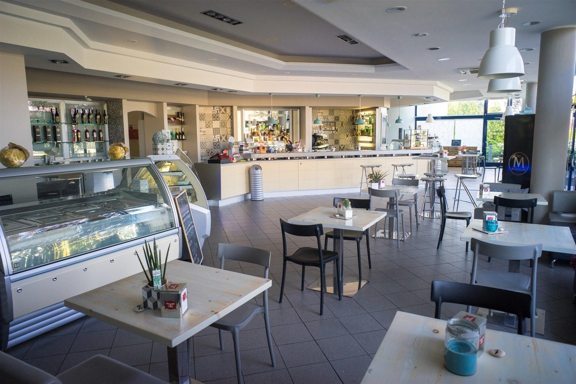 Bar/Salón Hotel Select Wellness & Spa