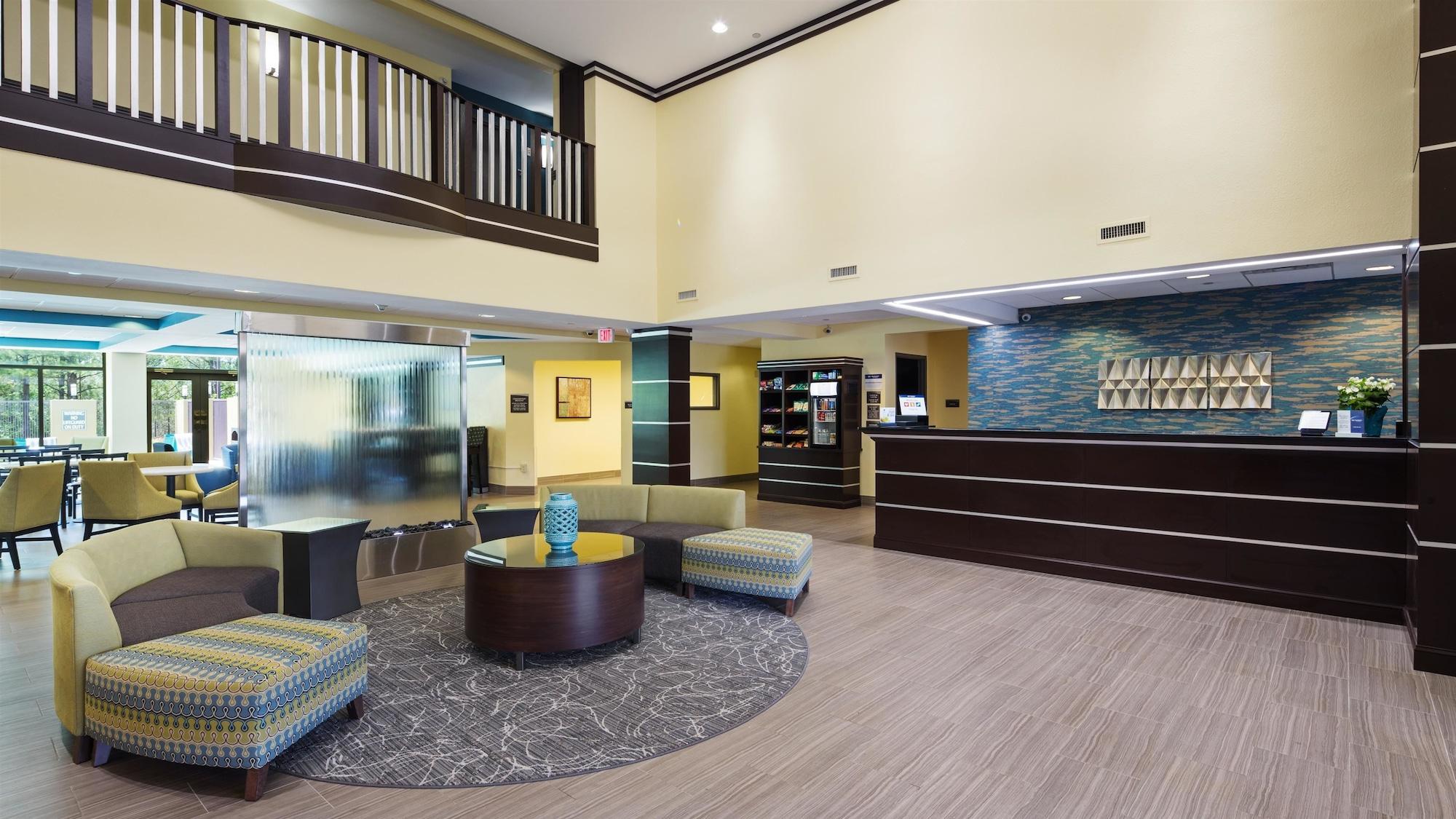 Vista Lobby Best Western Plus Birmingham Inn & Suites