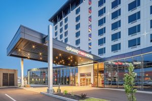 Alojamiento - Grand Hôtel TIMES Lévis