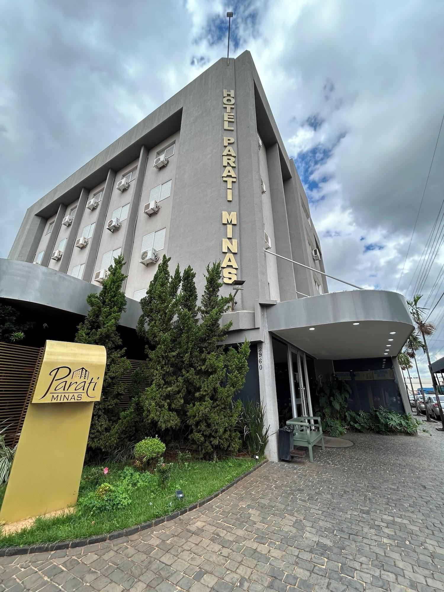 Vista Exterior Hotel Parati Minas