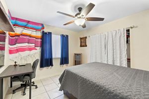 Alquiler Vacacional - RELAXING 4 BDR HACIENDA W/ FUTURISTIC SHOWERS