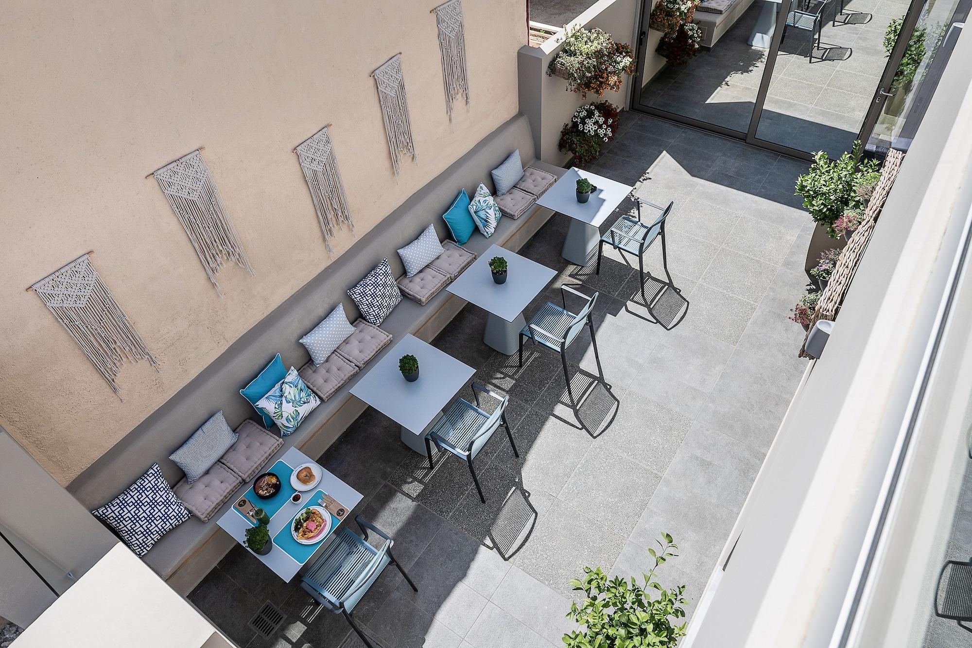 Vista Exterior Ciel Collection Suites