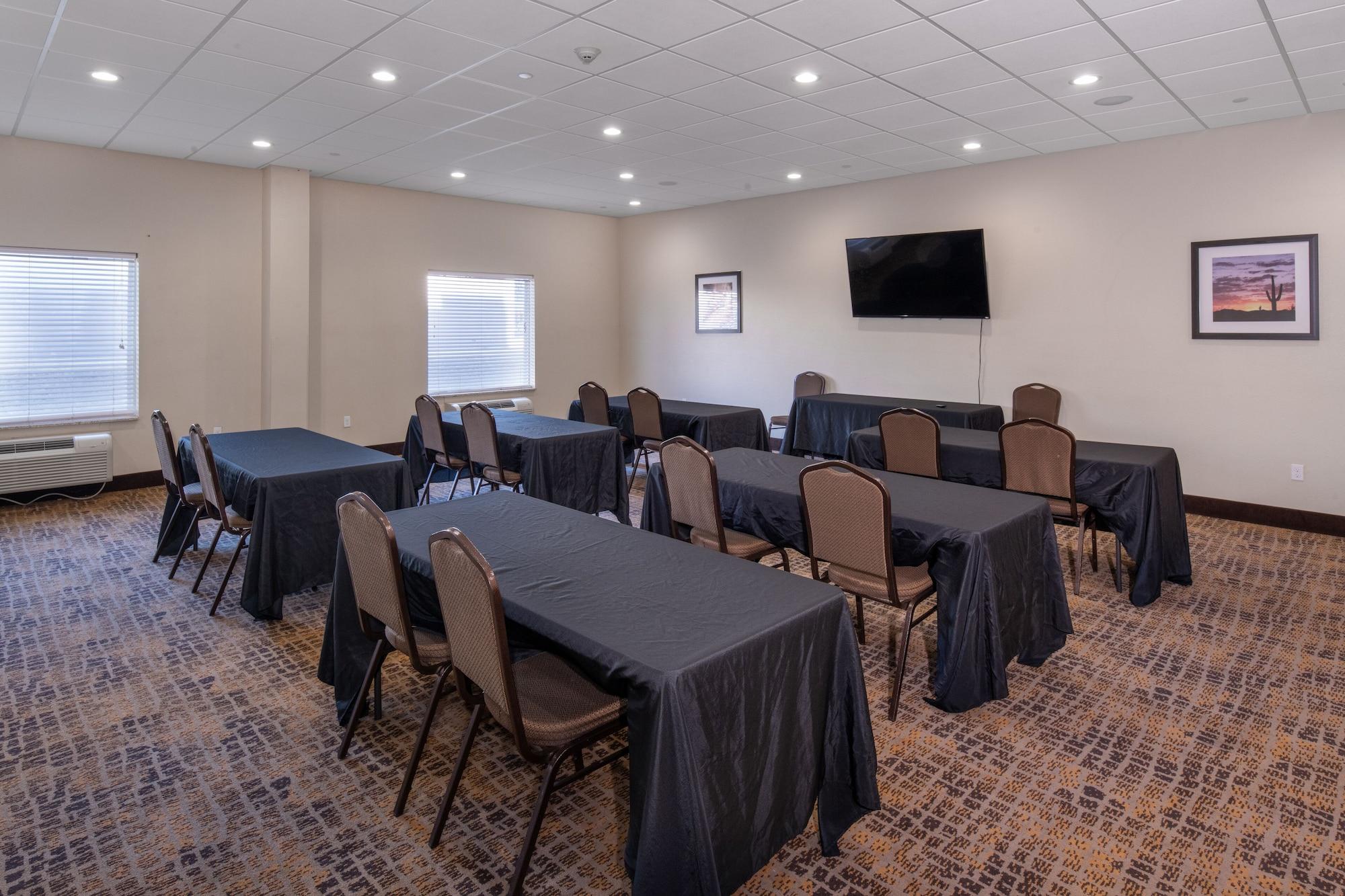 Sala de Reuniones Home Away Suites