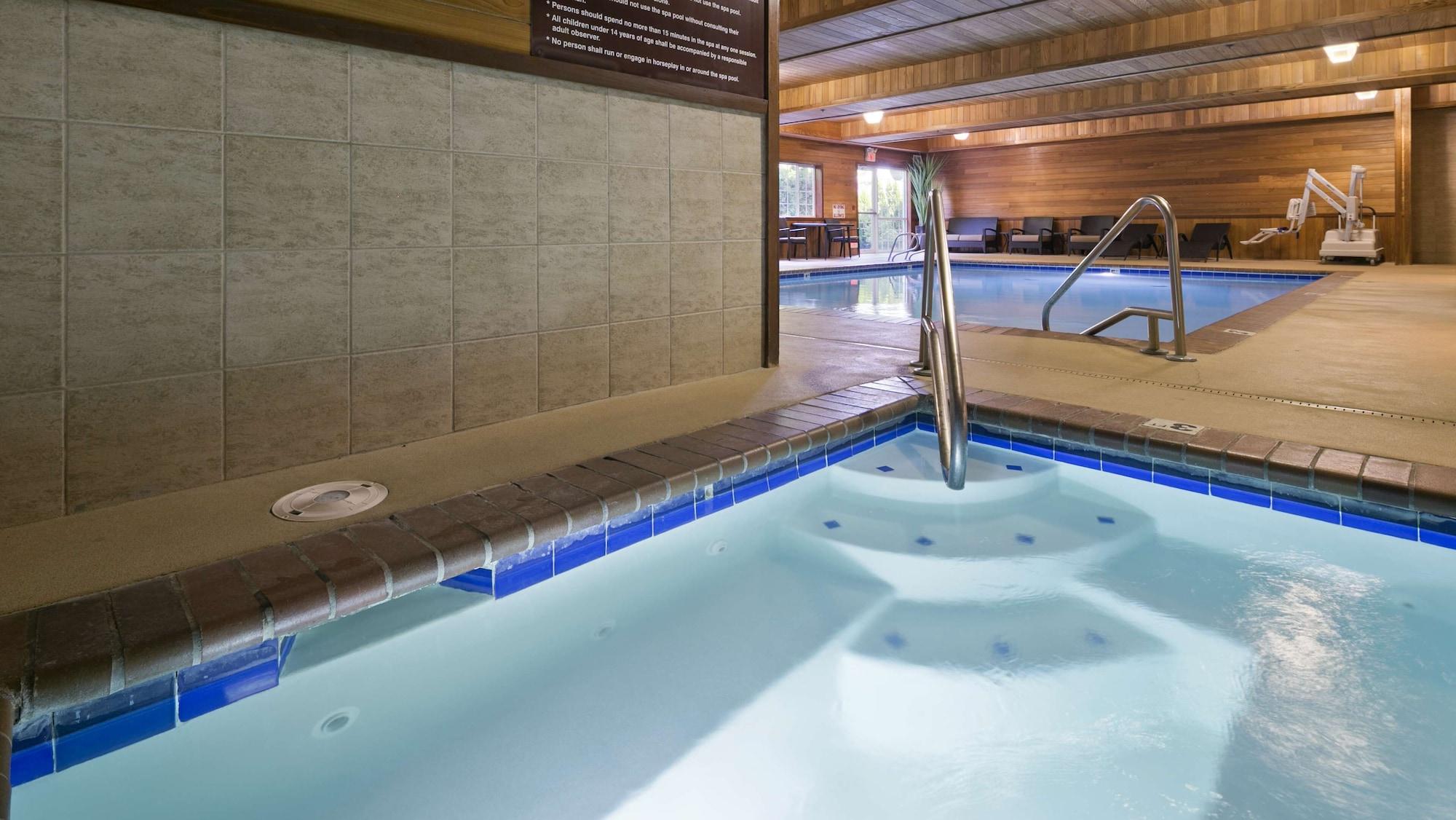 Spa Best Western University Inn & Suites