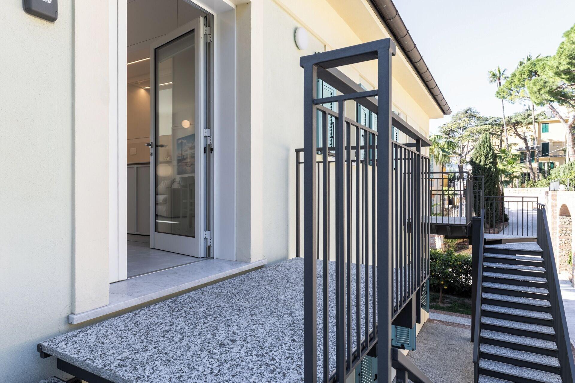 Vista Lobby Alaxia Luxury Appartments