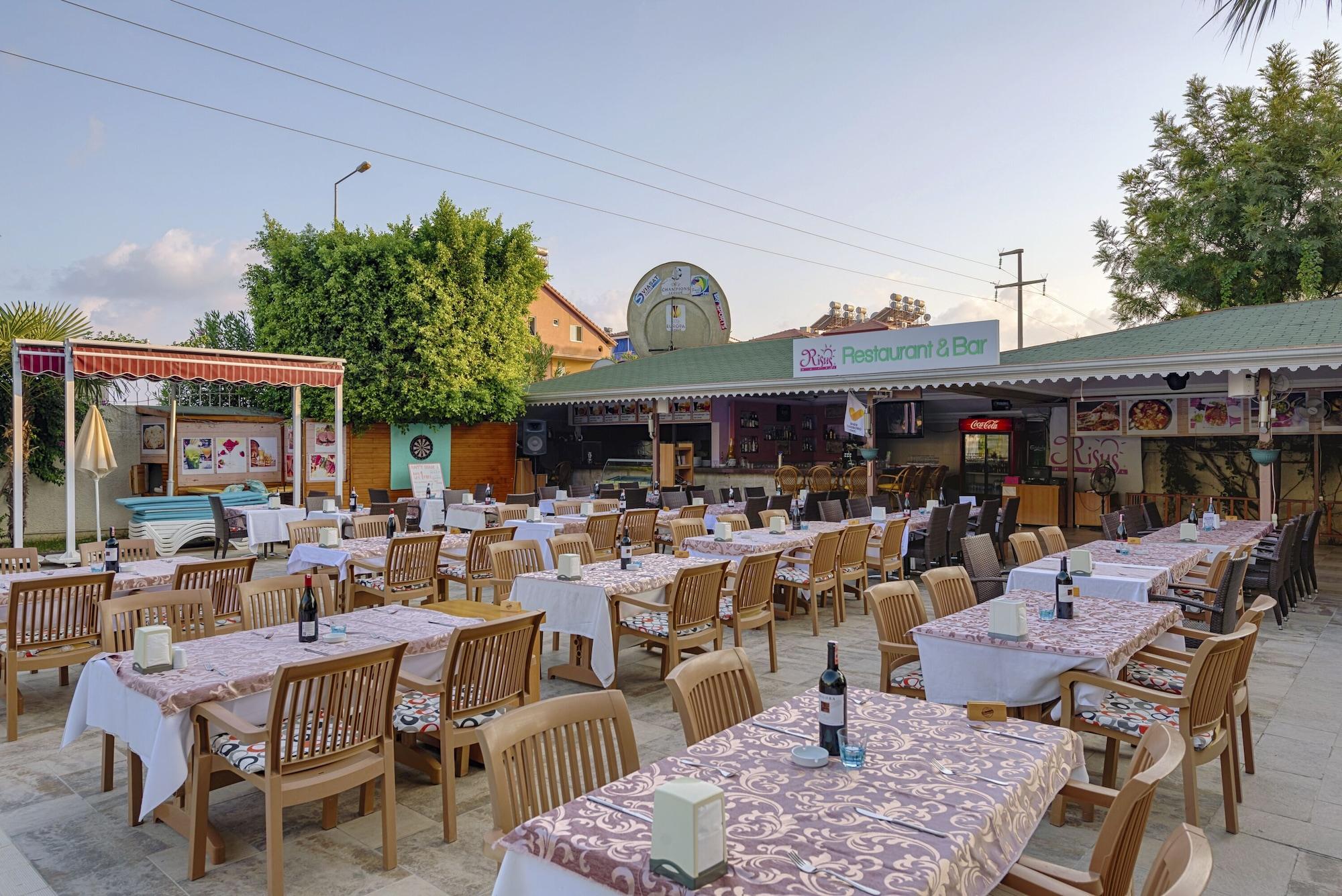 Restaurant Risus Hotel Side