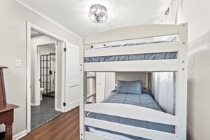 Alquiler Vacacional - Clayton's 1910, Completely Restored Mill House, business-friendly weekday rates