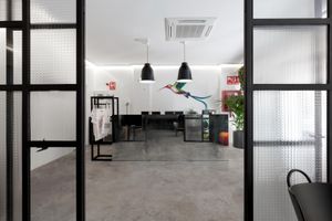 Alojamiento - 2060 The Newton Hostel & Market