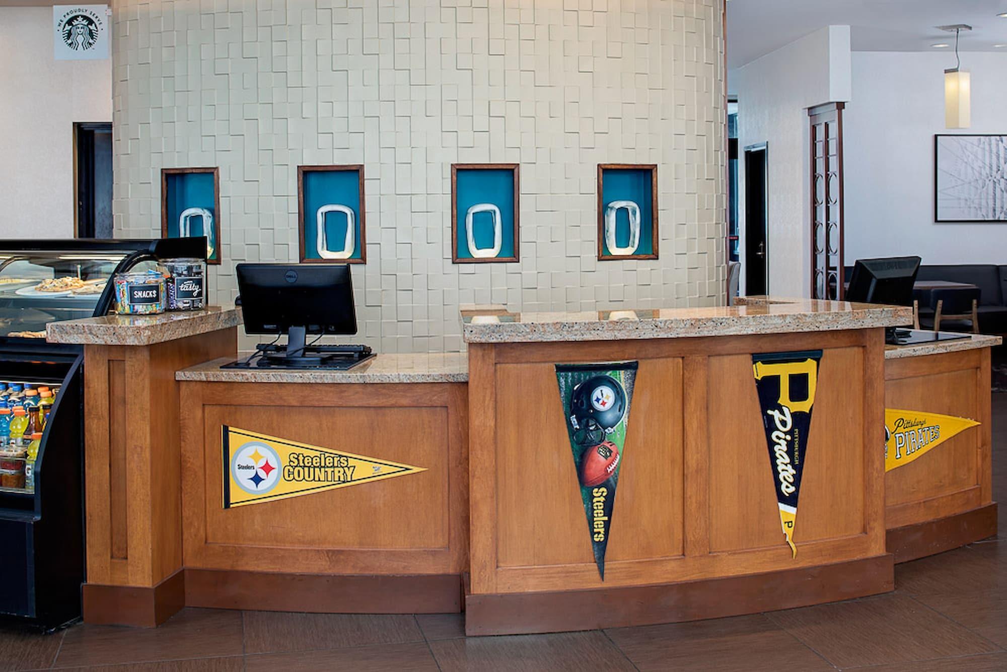 Vista Lobby Hyatt Place Pittsburgh-North Shore