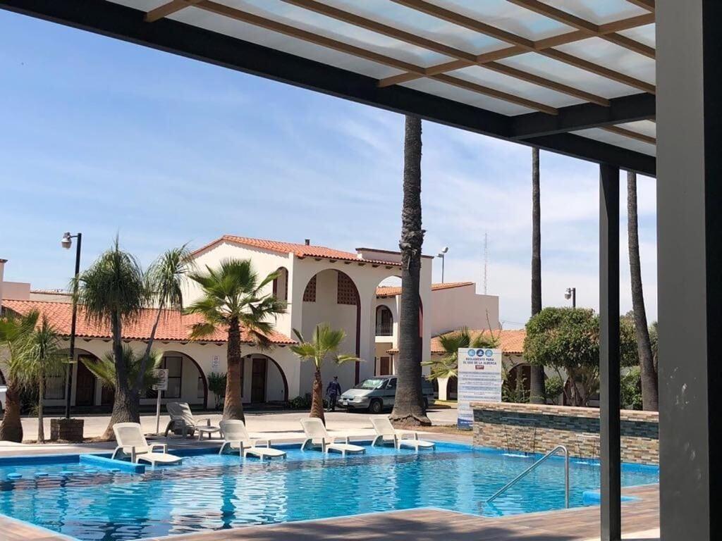 Vista Piscina Hotel Sand's San Luis Potosí