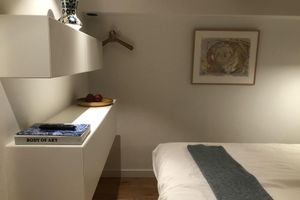 Alojamiento - Stay in our centrally located 18th century house. Contactless stay possible.