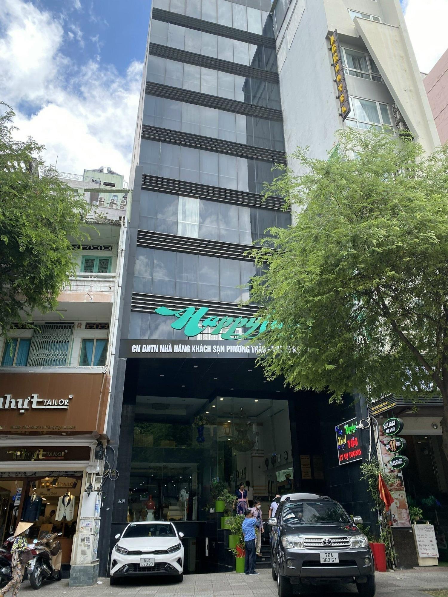 Varios Happyland Hotel