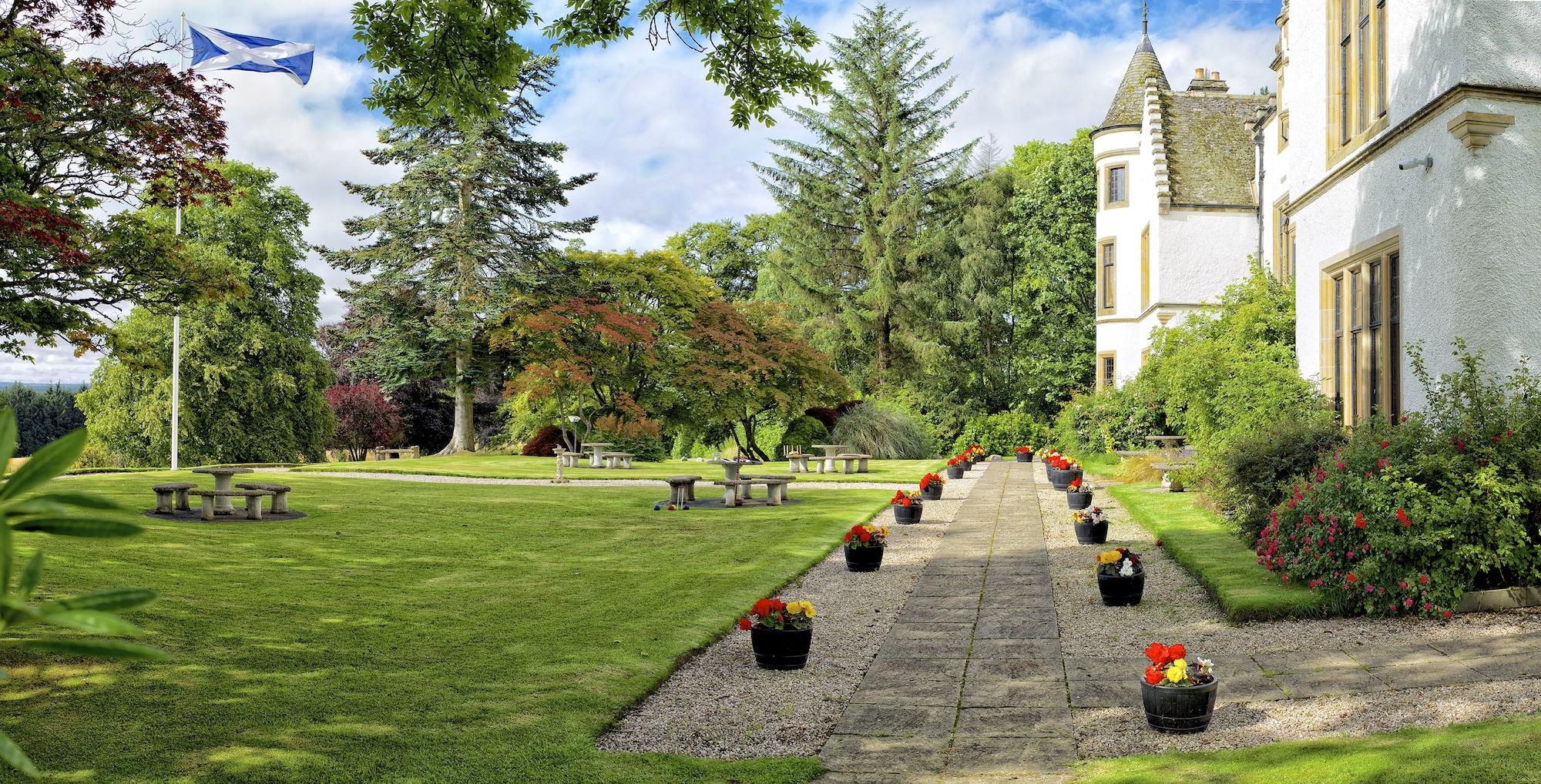 Vista Exterior Kincraig Castle Hotel