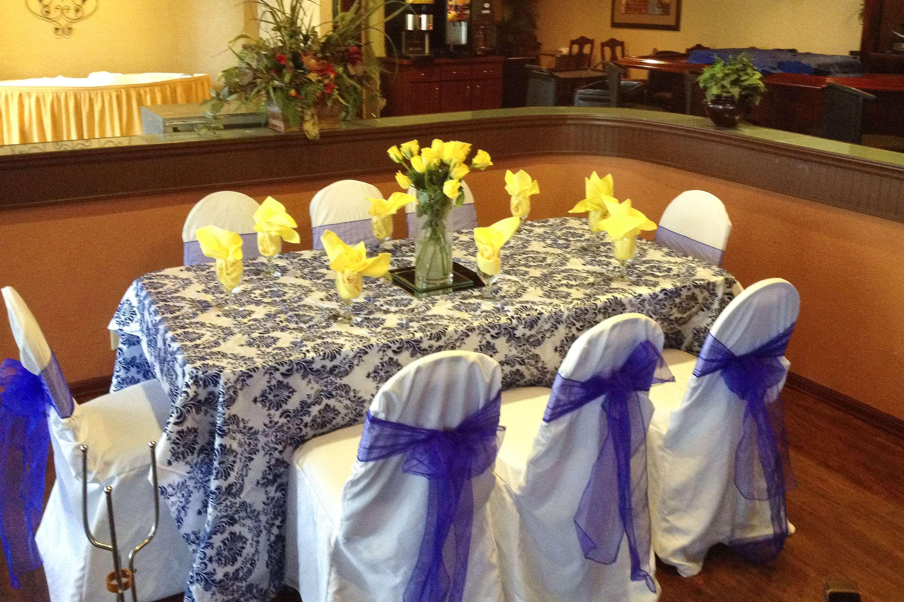 Centro de Negocios Quality Inn and Suites Conference Center