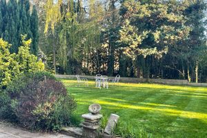 Alojamiento - Gatwick Da Vinci Manor Guest House