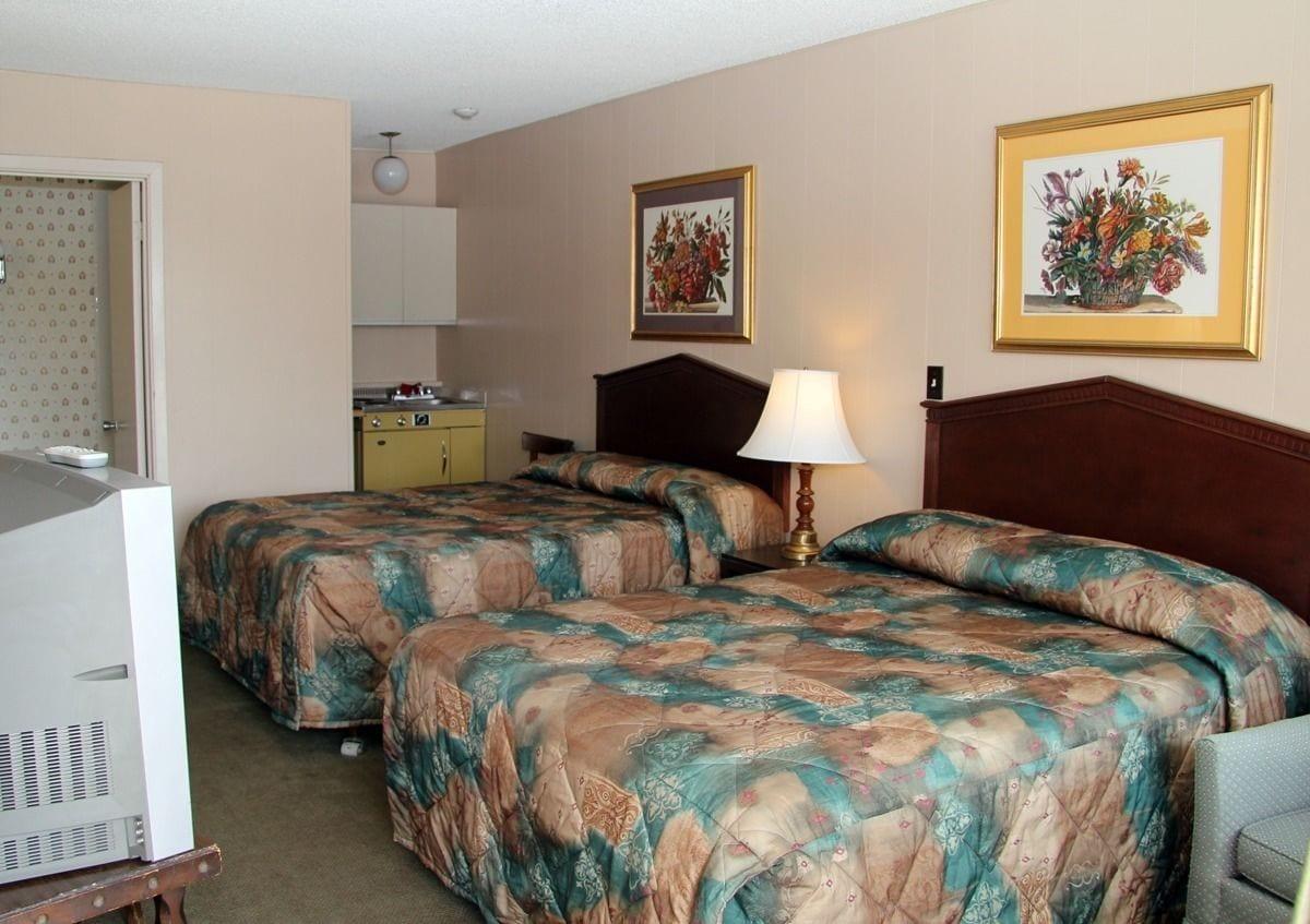 Varios Diamond Motor Inn