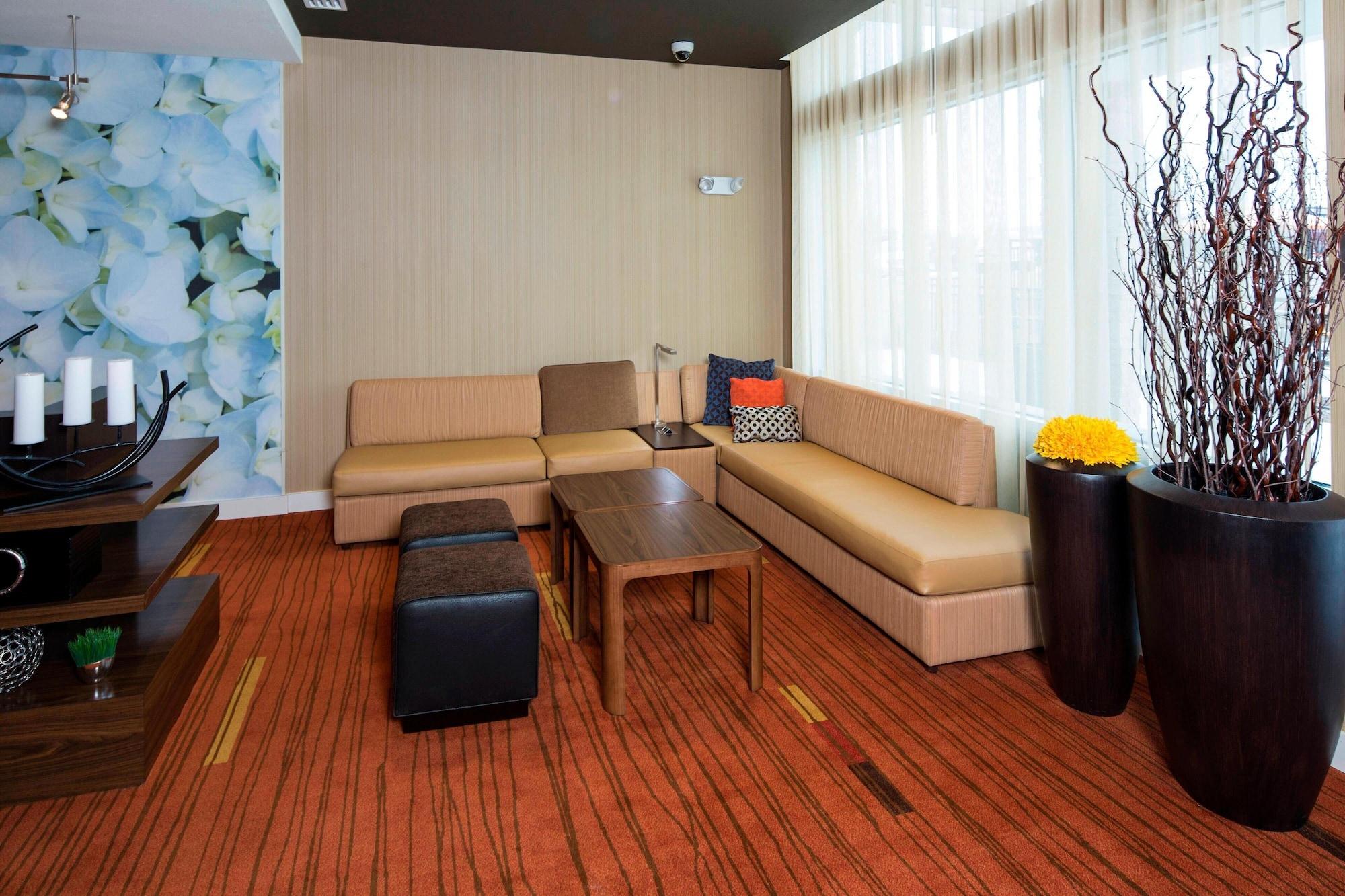 Vista Lobby Courtyard by Marriott Dallas Midlothian-Midlothian Conf Ctr