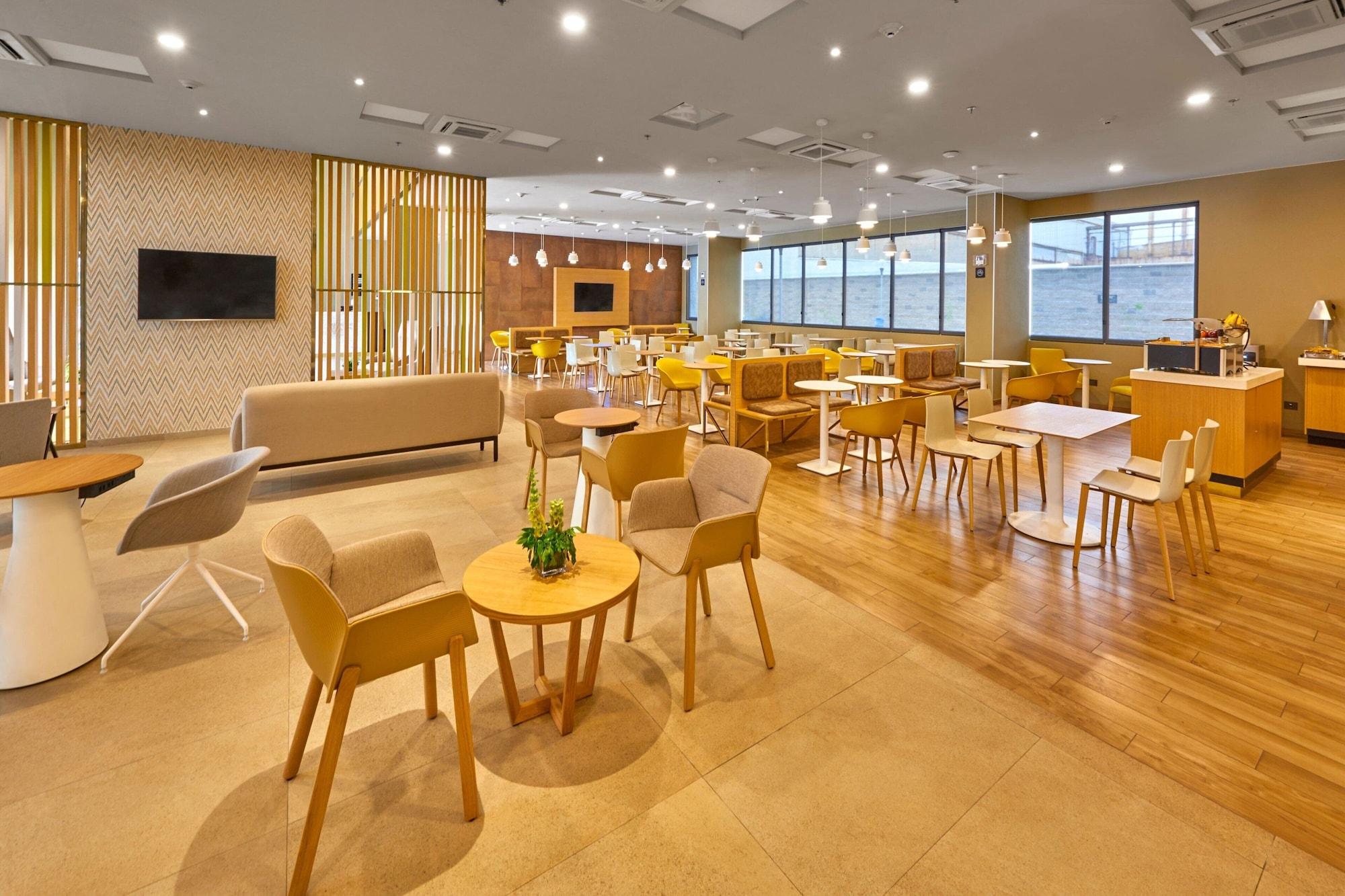 Restaurant City Express Plus by Marriott Leon Centro de Convenciones