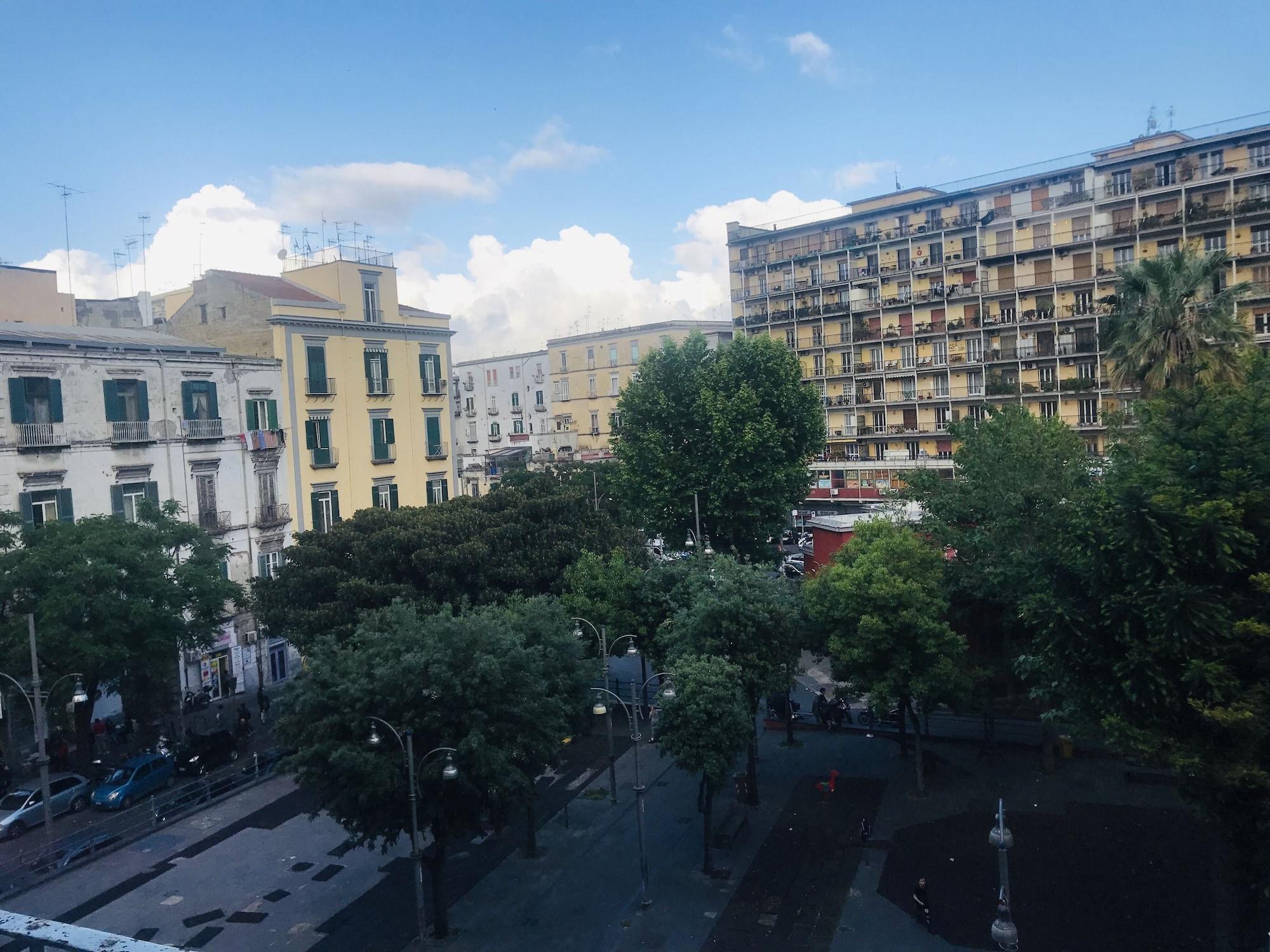 Vista Exterior Conte Cavour