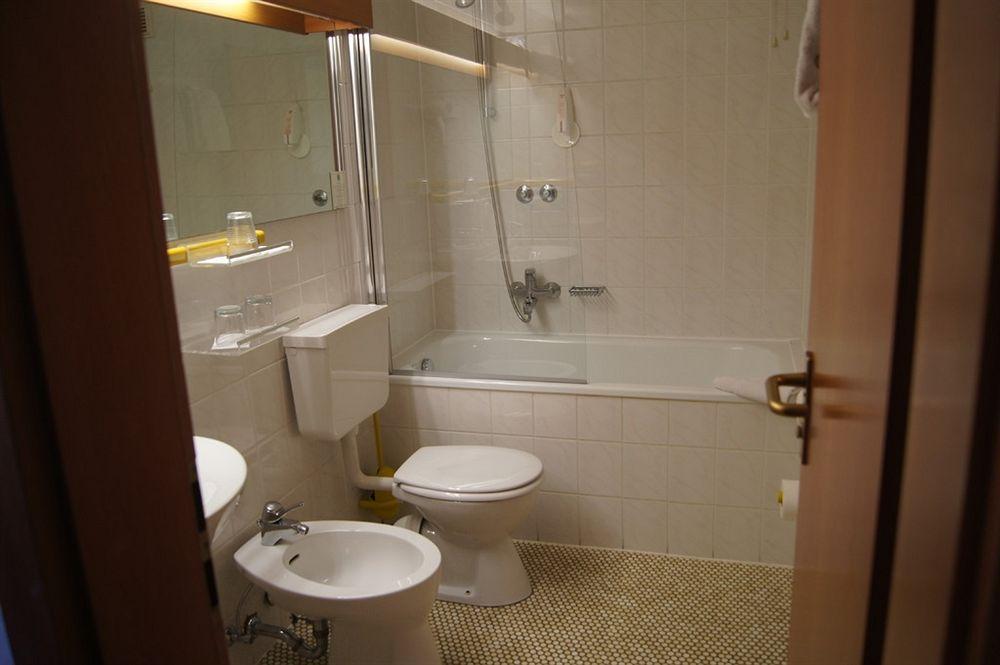 Equipamiento de Habitación City Arcaden Hotel
