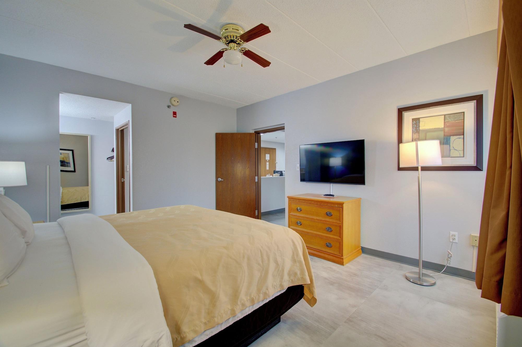 Habitación Quality Inn & Suites CVG Airport