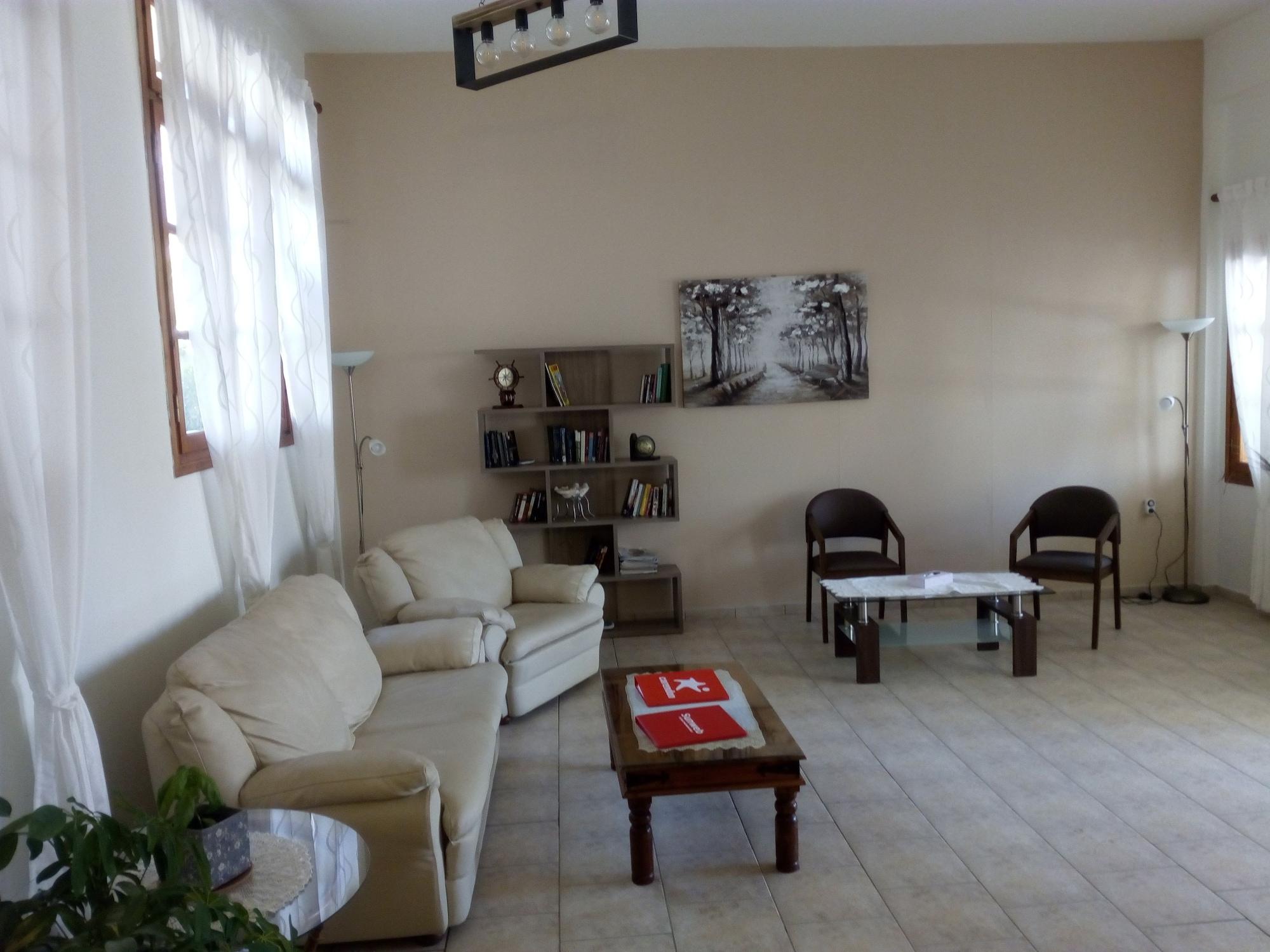 Vista Lobby Tarsanas Apartments