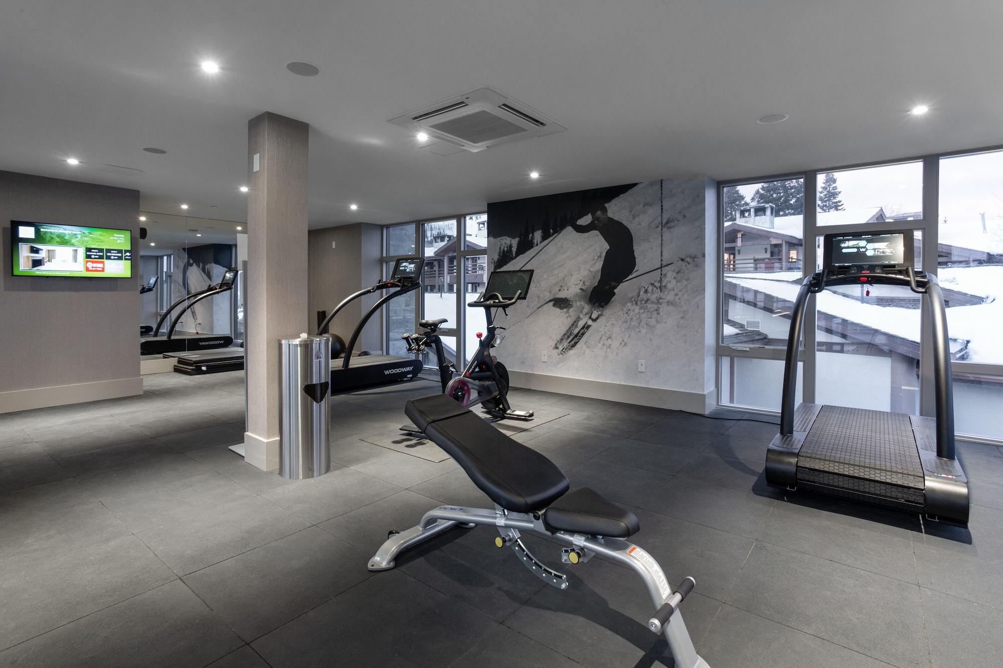 Gimnasio Goldener Hirsch, Auberge Resorts Collection