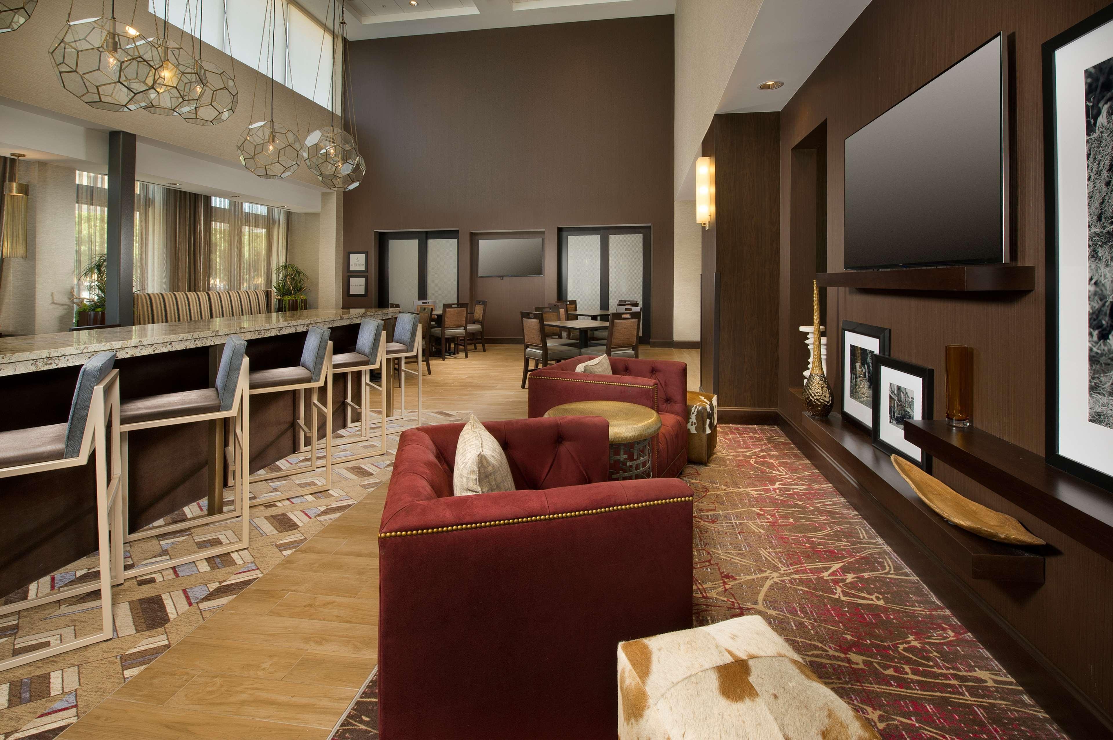 Vista Lobby Hampton Inn & Suites San Antonio-Downtown/Market Square