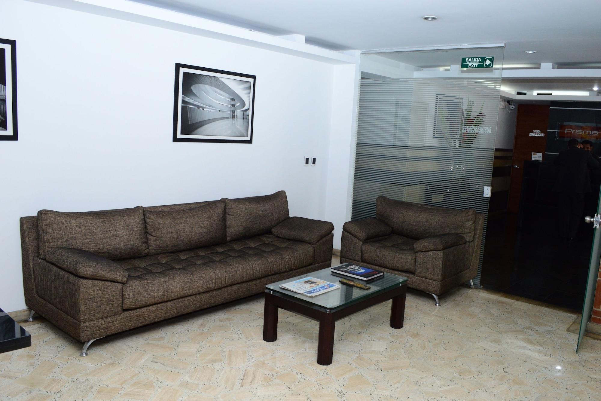 Vista Lobby Prisma Suites Chicó 94