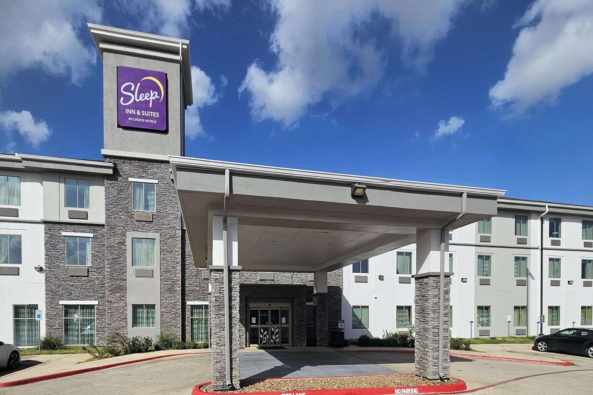 Vista Exterior Sleep Inn & Suites Jourdanton - Pleasanton