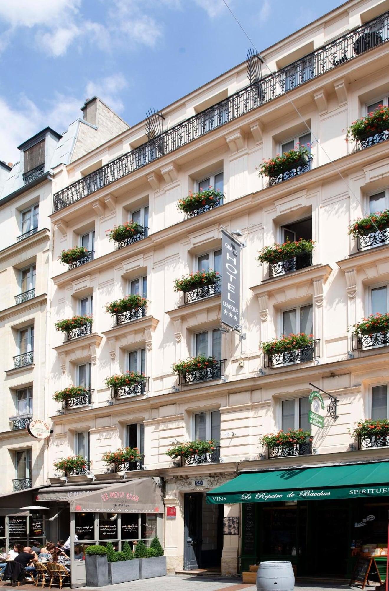 Vista Exterior Grand Hotel Leveque