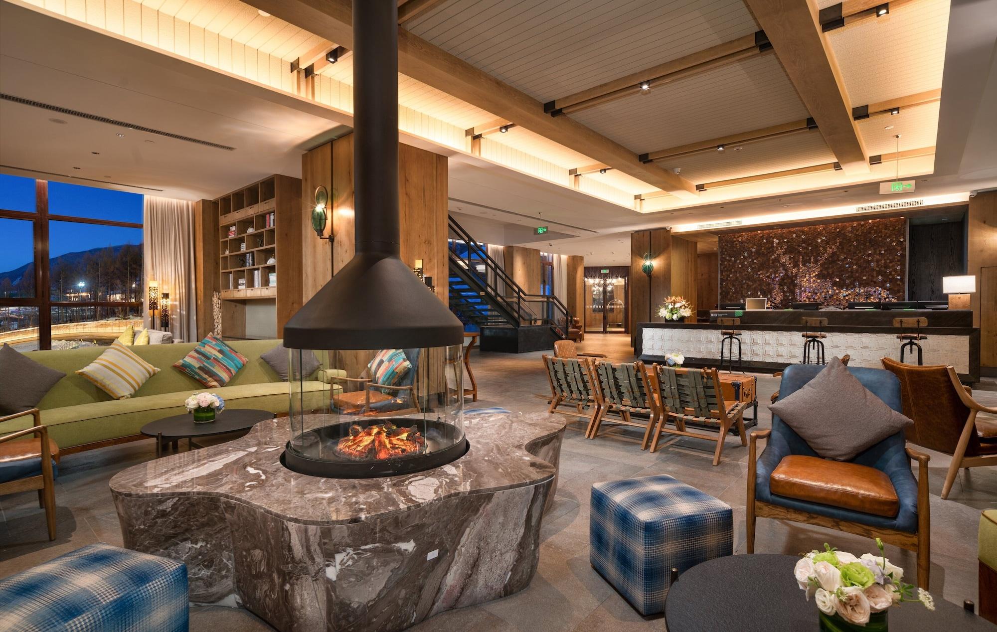 Vista Lobby Holiday Inn Jilin Beidahu by IHG