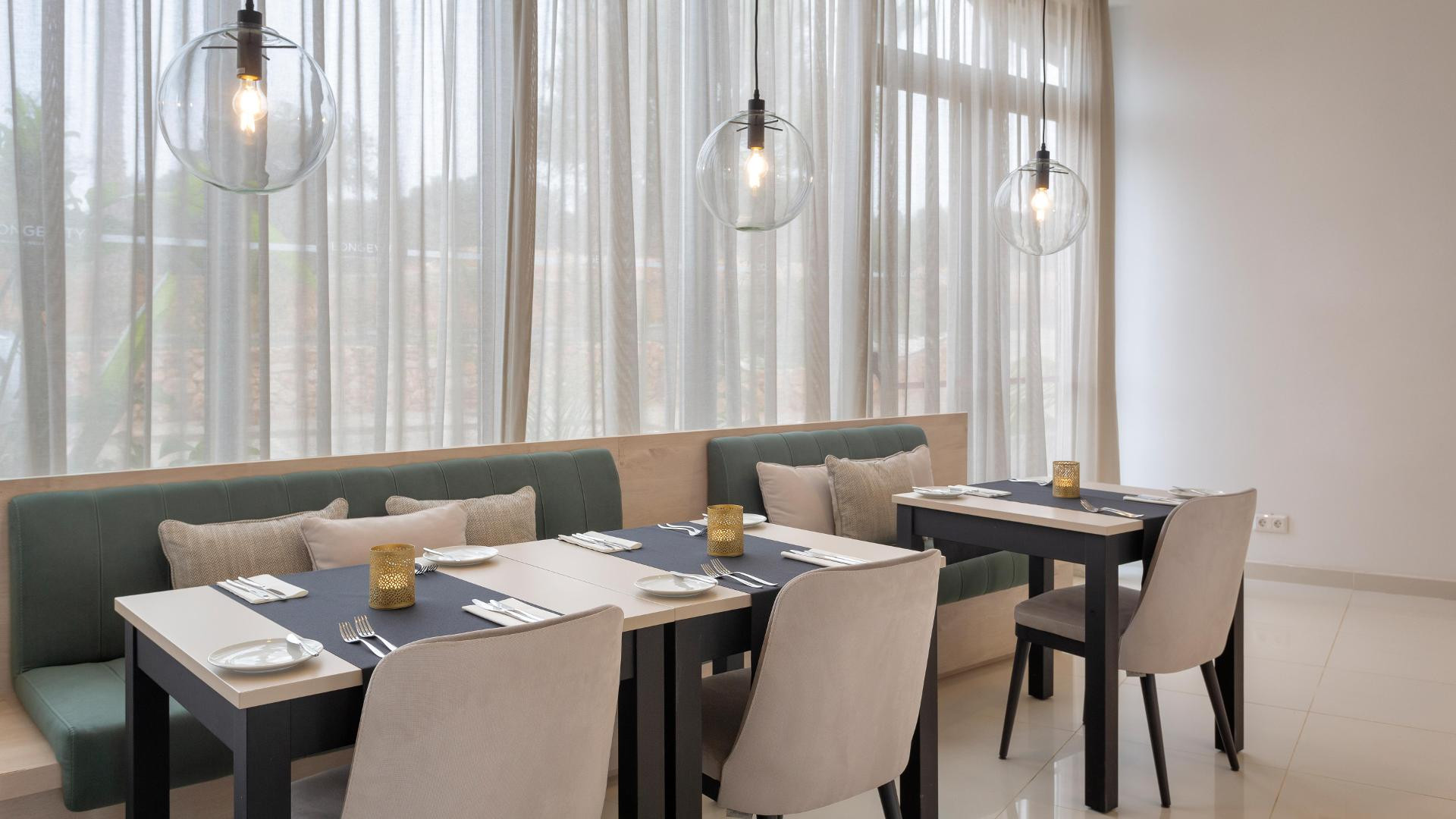 Restaurant Longevity Health & Wellness Hotel - Adults Only