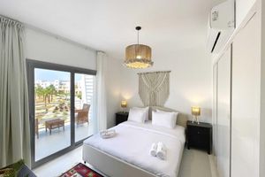 Alquiler Vacacional - Xuru Stays I Charming & Beautifully Styled 3bdr @ Swan Lake Gouna