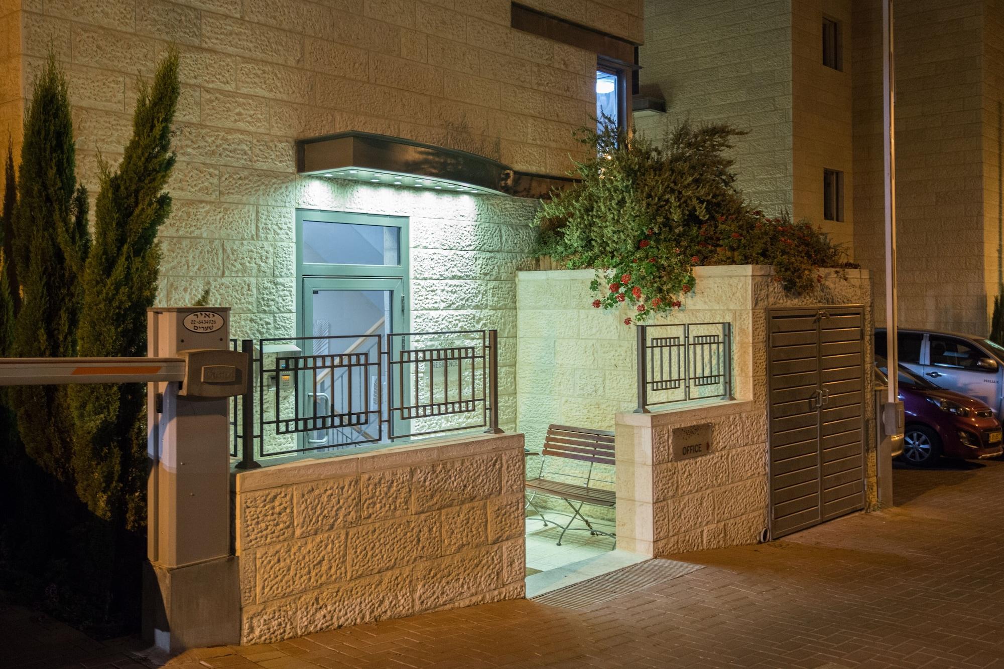 Vista Exterior Rafael Residence
